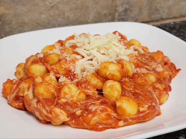 Sorrentina (Tomato & Mozzarella) Sauce.