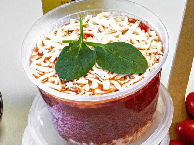 Sorrentina (Tomato & Mozzarella) Sauce 16 oz. Frozen.